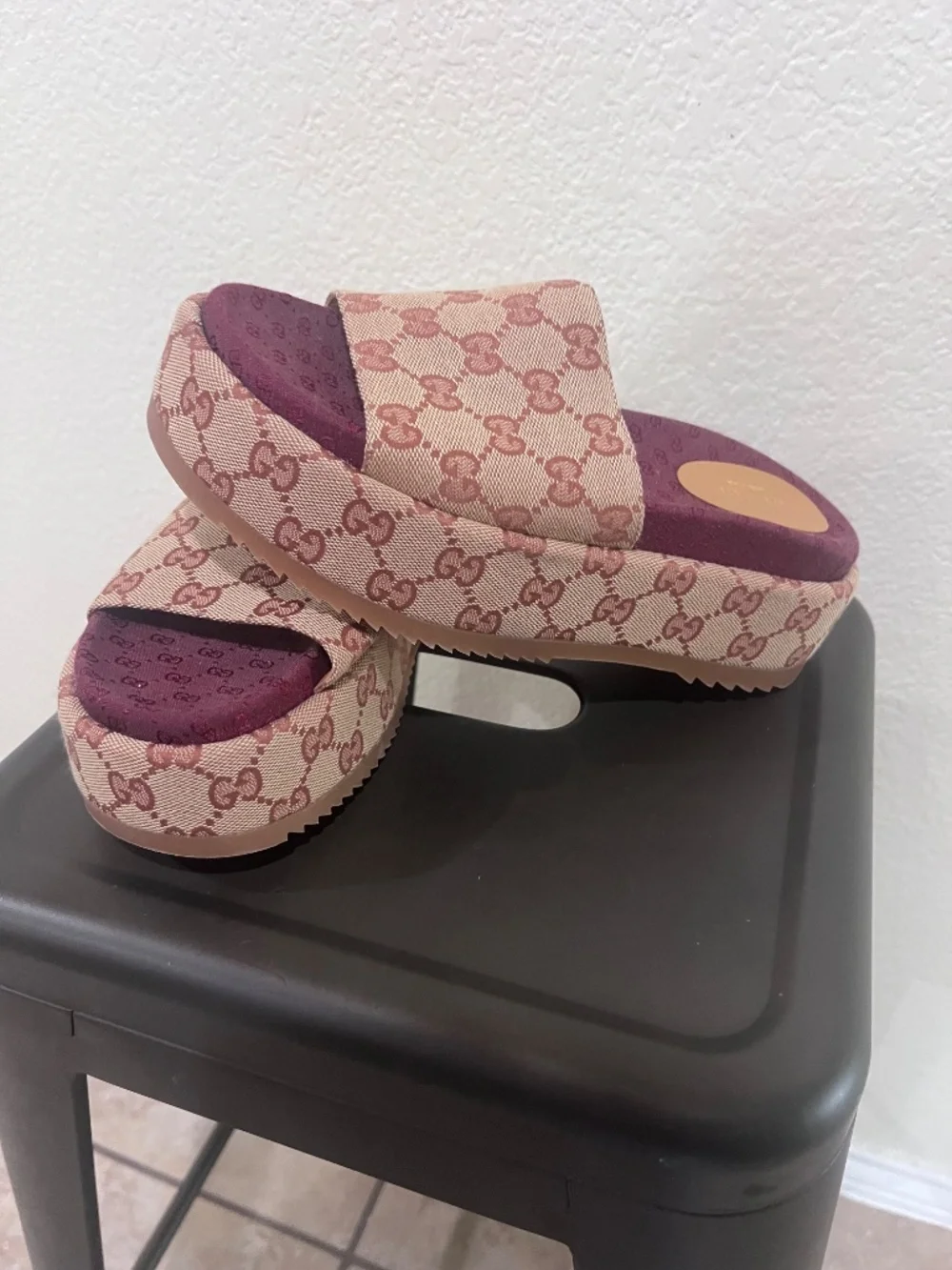 Gucci GG Monogram Platform Slides Size 37 Pink Burgundy Made in Italy